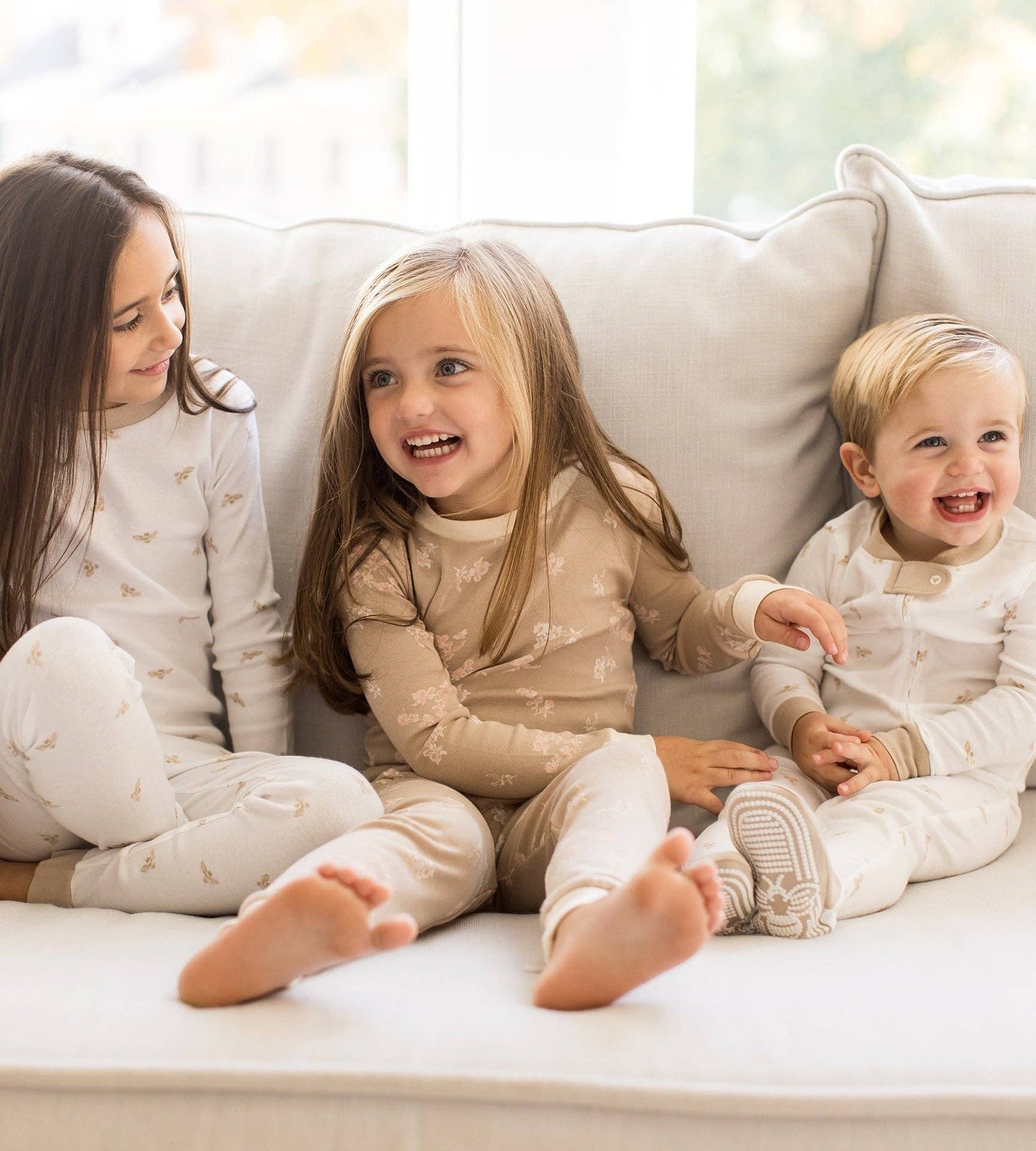 Whimsical Floral Organic Cotton Sleeper
: Hummus / 18 Months