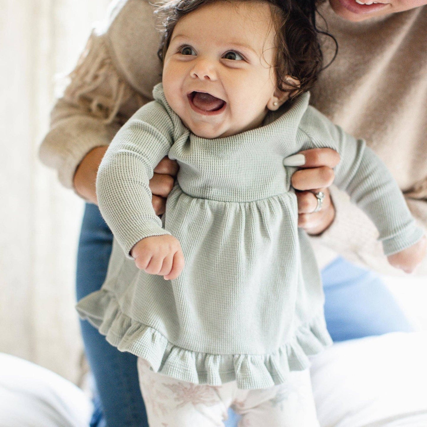 Snowflake Flurries Organic Tunic & Pants Set
: 18M