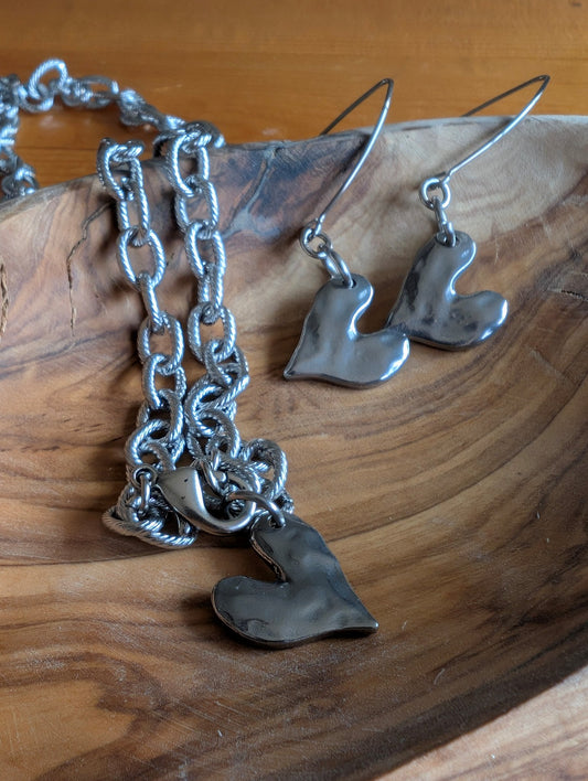 683141a372fd2b06bf9be0b8_stainless-steel-heart-necklace-and-earrings_1749170685979.jpg