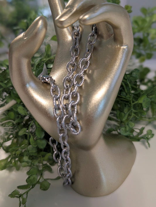 683141a372fd2b06bf9be0b8_stainless-steel-oval-etched-chain-bracelet_1749170549639.jpg