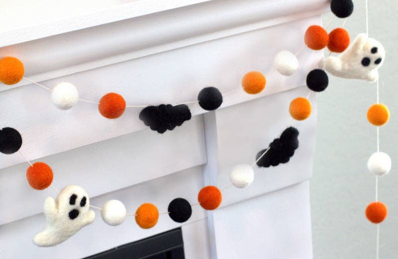 Ghost & Bat Halloween Fall Garland- Orange Black & White