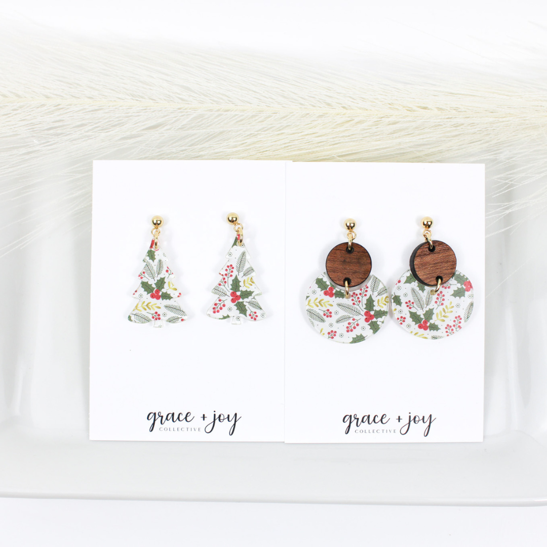 Christmas Holly Dangle Earrings, Christmas Tree Earrings: Circle
