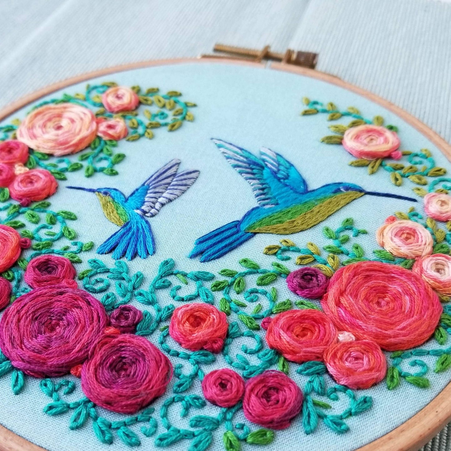 Summer Hummingbird Embroidery Kit - Jessica Long Embroidery